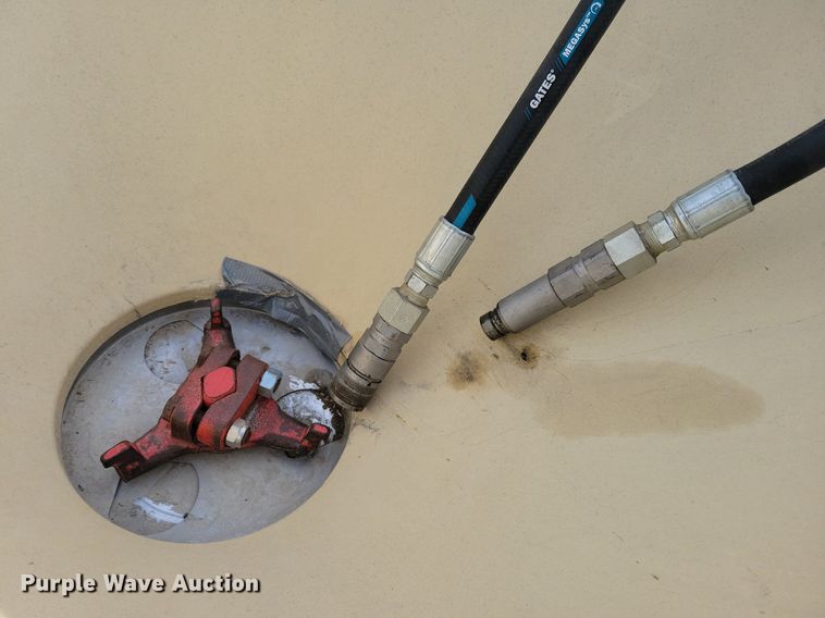 image for item LC9847 Vicon spreader