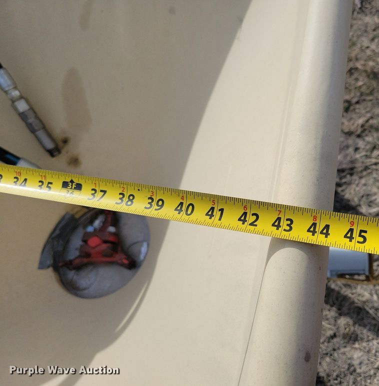 image for item LC9847 Vicon spreader