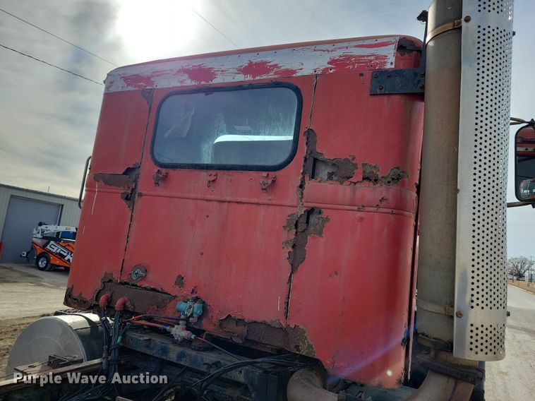 image for item LC9849 1978 Autocar Constructor truck cab and chassis