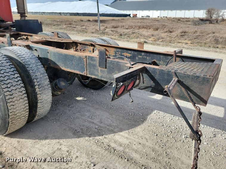 image for item LC9849 1978 Autocar Constructor truck cab and chassis