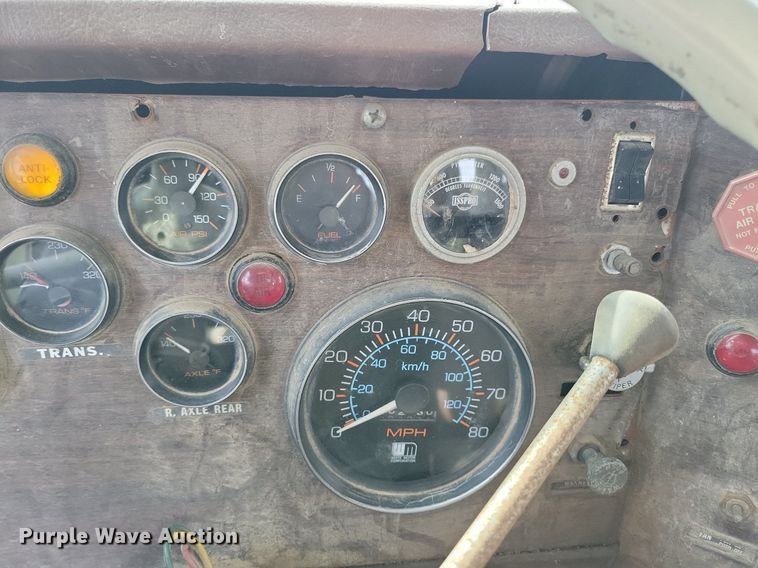 image for item LC9849 1978 Autocar Constructor truck cab and chassis