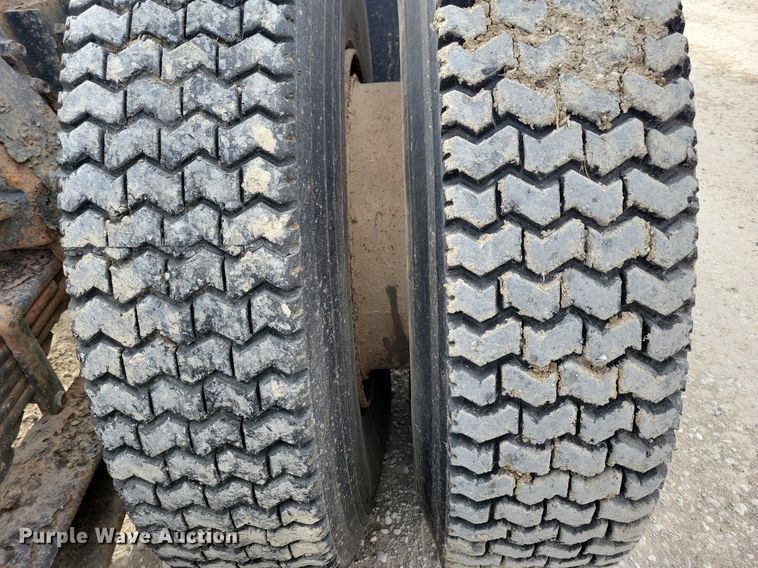 image for item LC9849 1978 Autocar Constructor truck cab and chassis