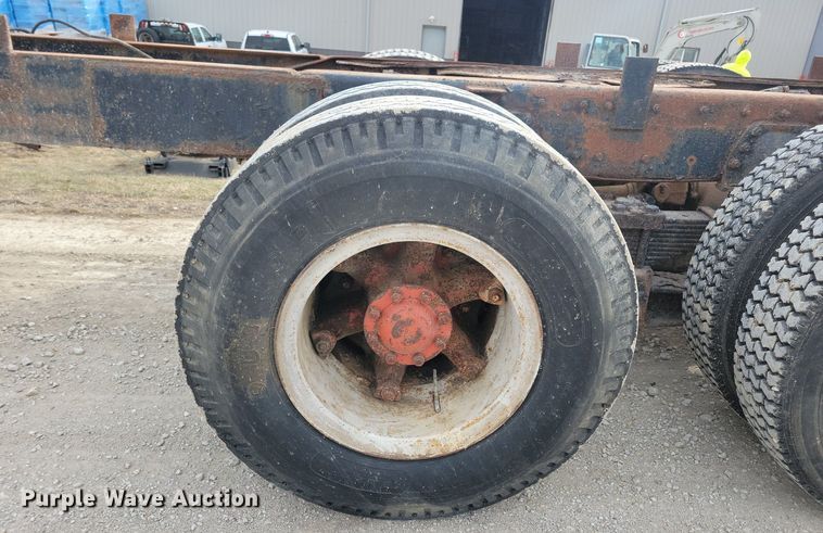 image for item LC9849 1978 Autocar Constructor truck cab and chassis