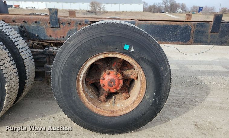 image for item LC9849 1978 Autocar Constructor truck cab and chassis