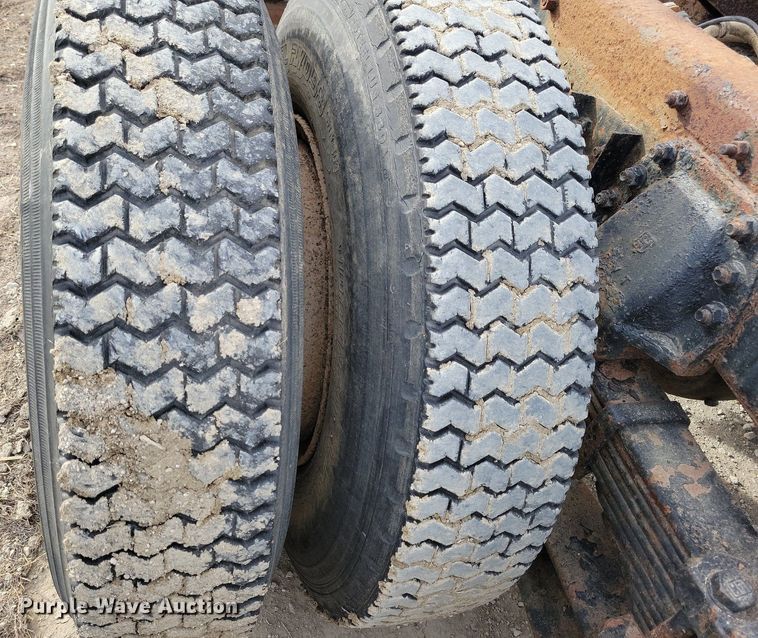 image for item LC9849 1978 Autocar Constructor truck cab and chassis