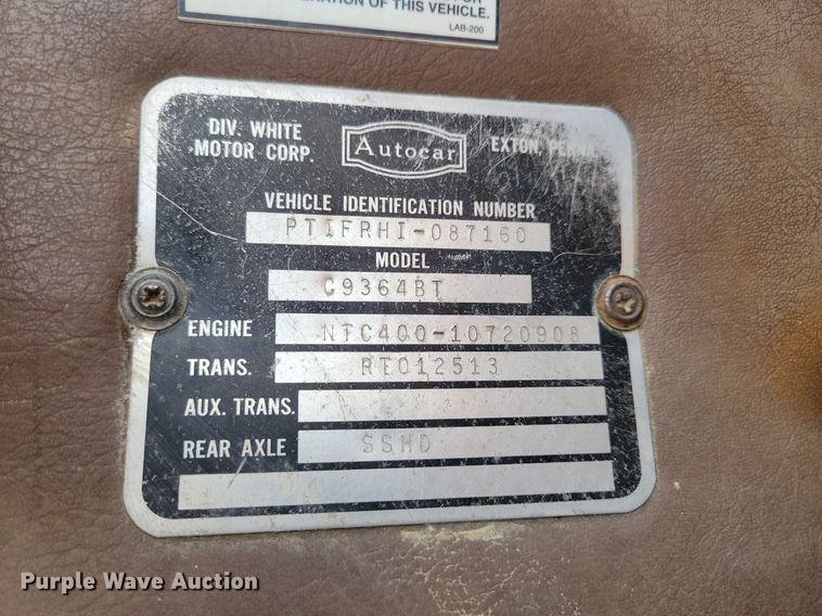 image for item LC9849 1978 Autocar Constructor truck cab and chassis