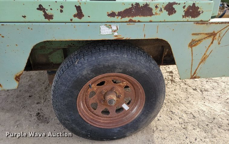 image for item LC9850 Sullair 185DPQJD air compressor