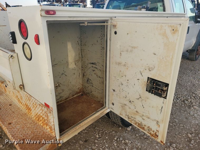 image for item LC9865 2011 Ford F450 Super Duty XL Crew Cab utility / service truck