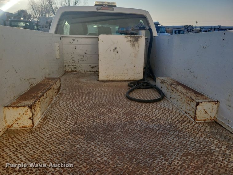 image for item LC9865 2011 Ford F450 Super Duty XL Crew Cab utility / service truck