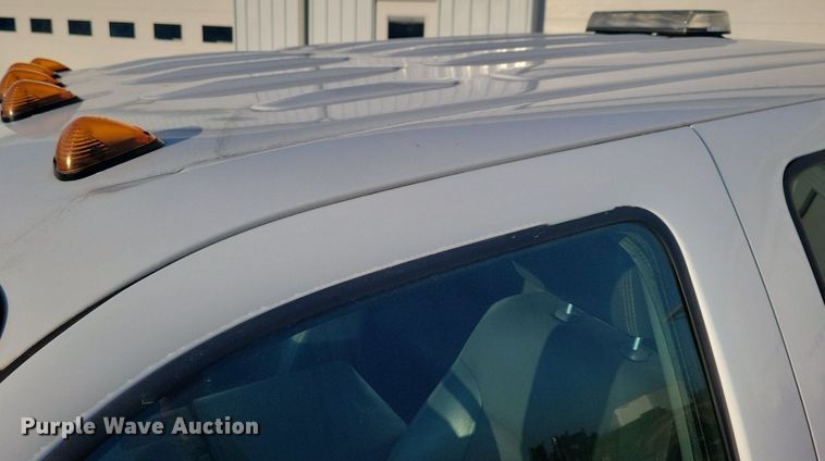 image for item LC9865 2011 Ford F450 Super Duty XL Crew Cab utility / service truck