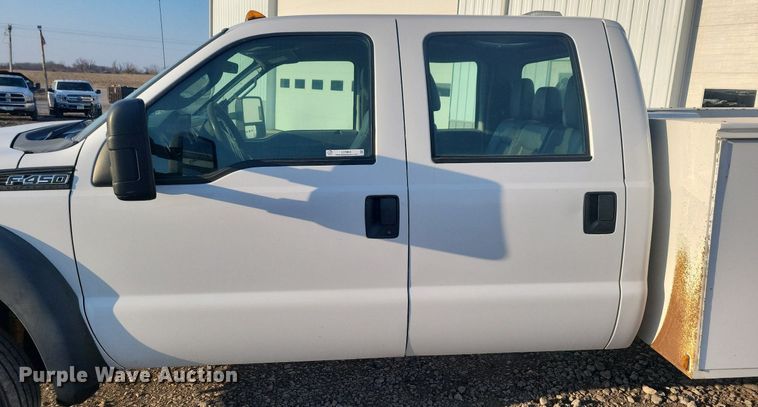 image for item LC9865 2011 Ford F450 Super Duty XL Crew Cab utility / service truck