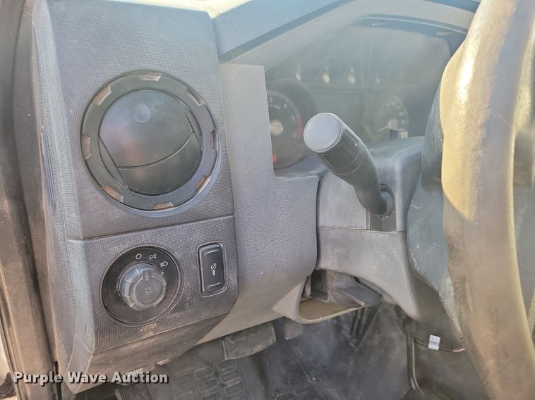 image for item LC9865 2011 Ford F450 Super Duty XL Crew Cab utility / service truck