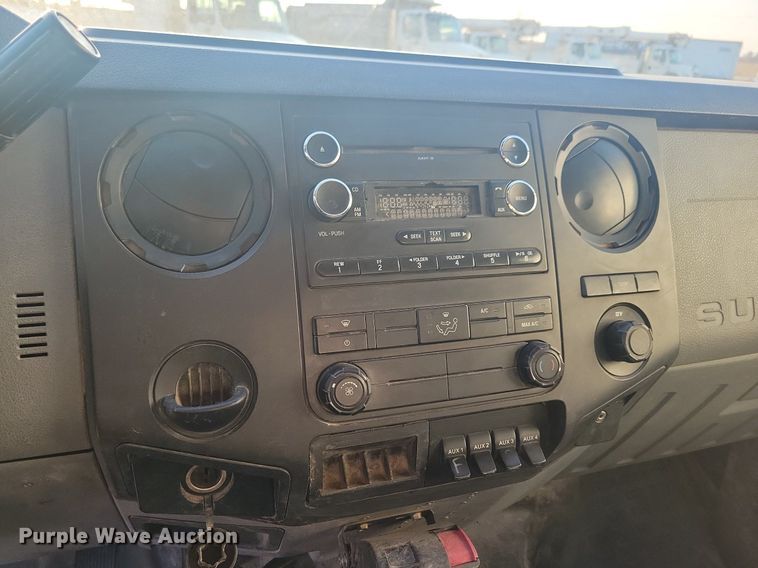 image for item LC9865 2011 Ford F450 Super Duty XL Crew Cab utility / service truck