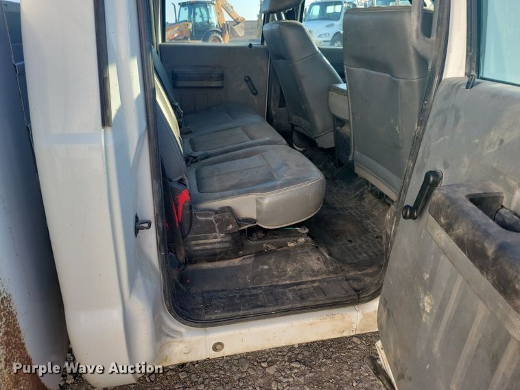 image for item LC9865 2011 Ford F450 Super Duty XL Crew Cab utility / service truck