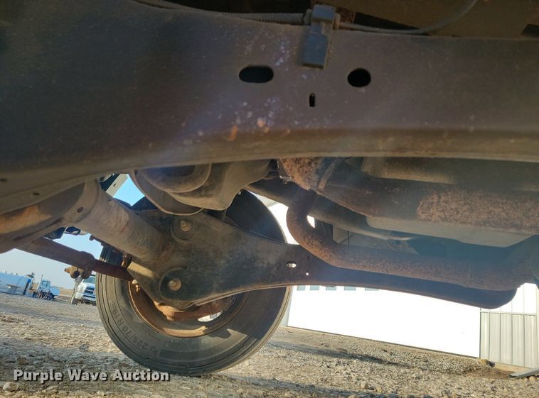 image for item LC9865 2011 Ford F450 Super Duty XL Crew Cab utility / service truck