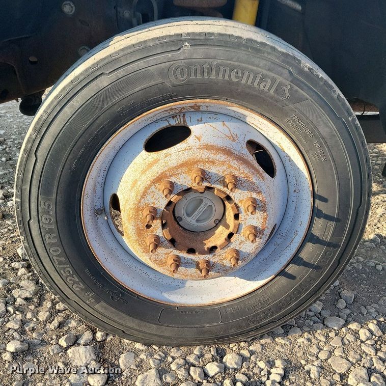 image for item LC9865 2011 Ford F450 Super Duty XL Crew Cab utility / service truck