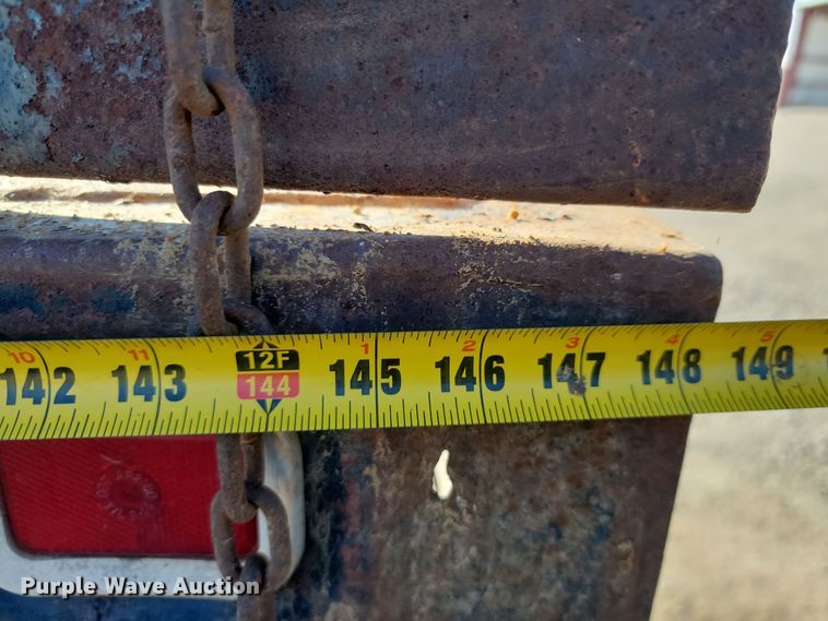 image for item LD9051 1994 Ford F800 dump truck