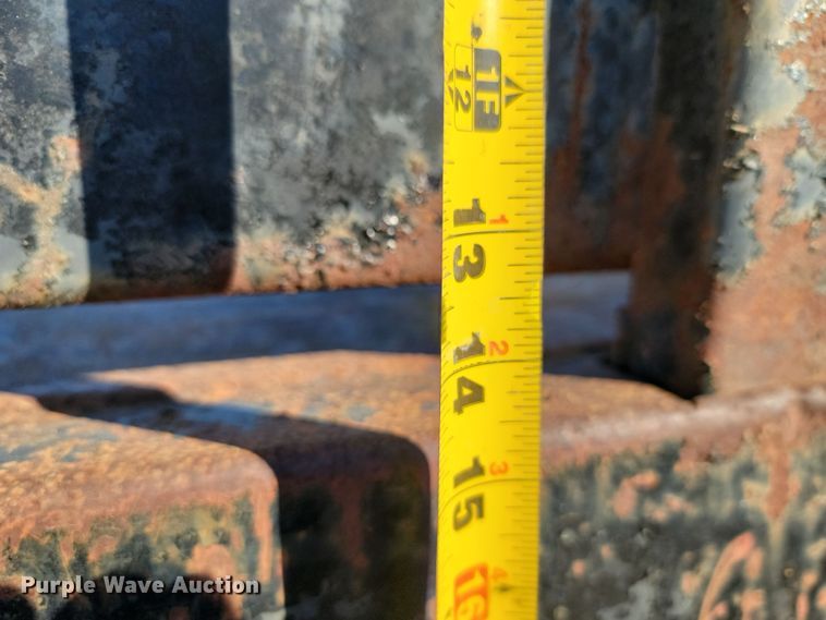 image for item LD9051 1994 Ford F800 dump truck