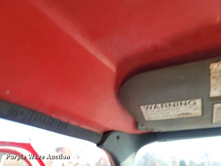 image for item LD9051 1994 Ford F800 dump truck