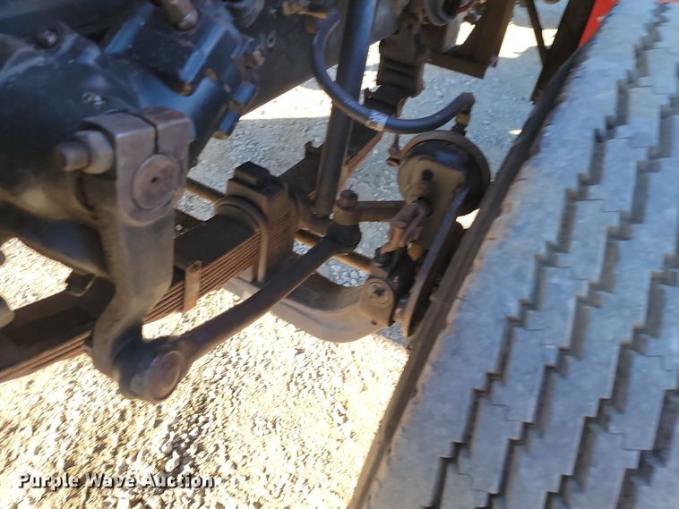 image for item LD9051 1994 Ford F800 dump truck