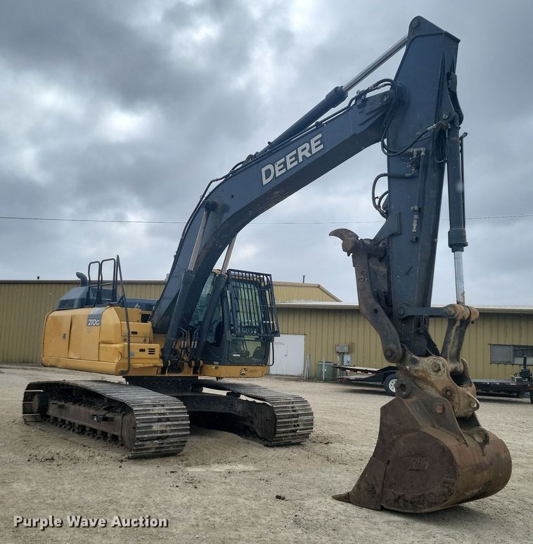 image for item LD9112 2018 John Deere 210G LC excavator