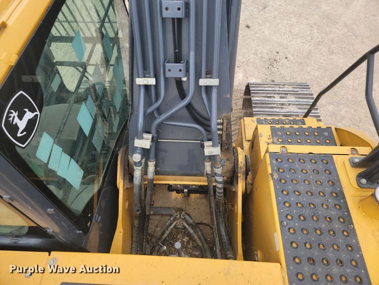 image for item LD9112 2018 John Deere 210G LC excavator