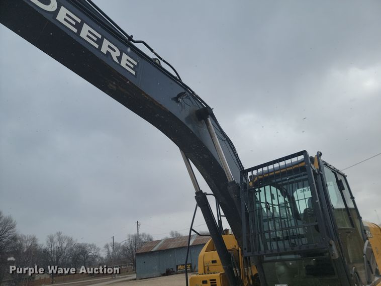 image for item LD9112 2018 John Deere 210G LC excavator