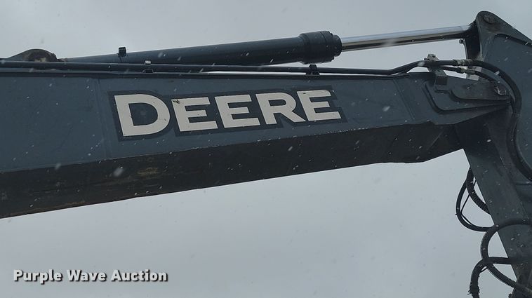 image for item LD9112 2018 John Deere 210G LC excavator