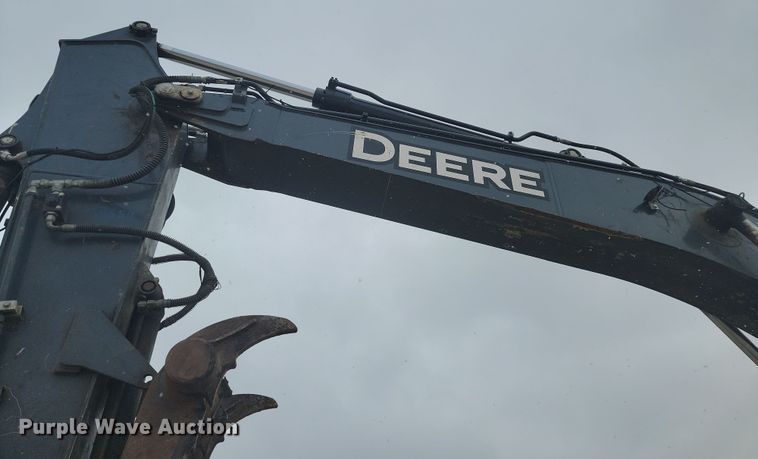 image for item LD9112 2018 John Deere 210G LC excavator