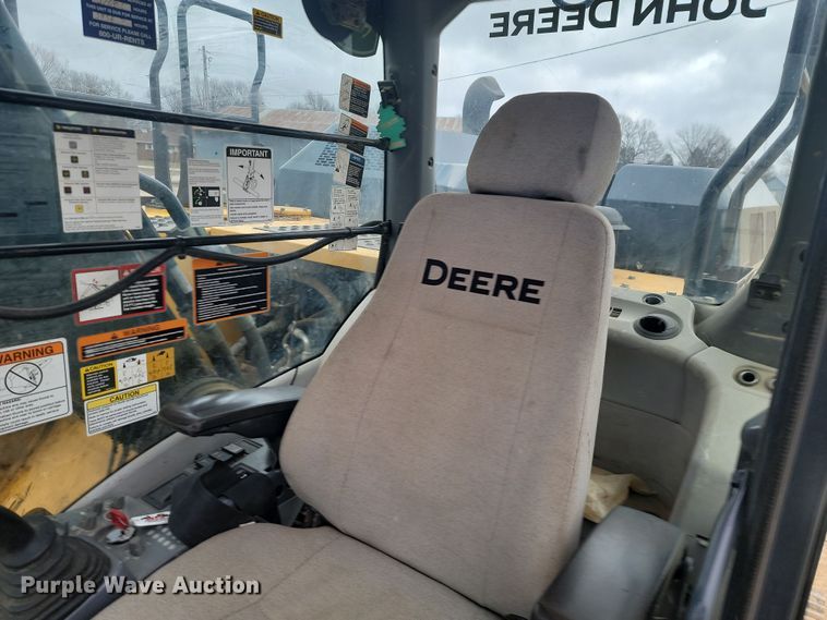 image for item LD9112 2018 John Deere 210G LC excavator