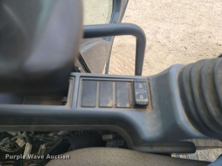 image for item LD9112 2018 John Deere 210G LC excavator