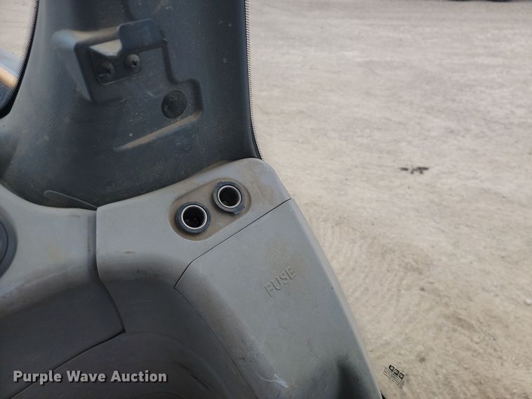 image for item LD9112 2018 John Deere 210G LC excavator