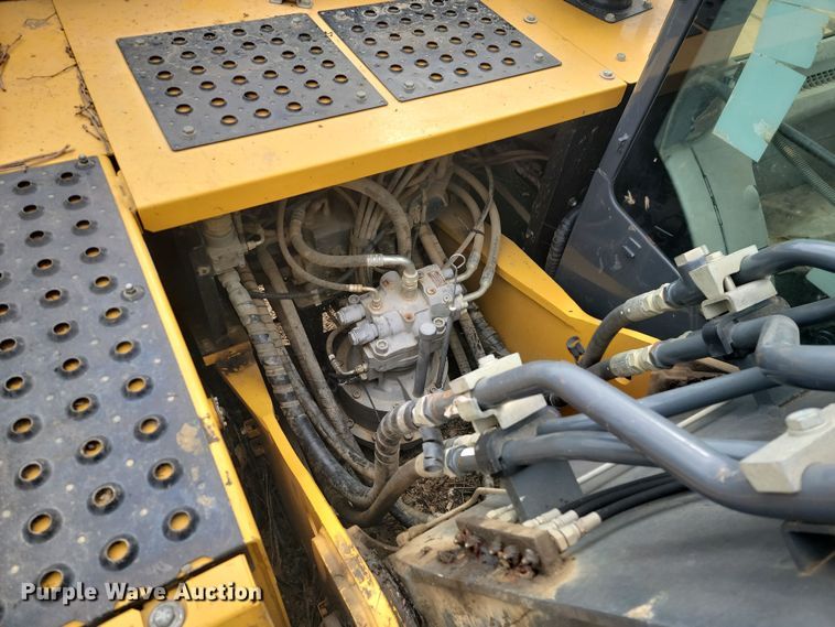 image for item LD9112 2018 John Deere 210G LC excavator