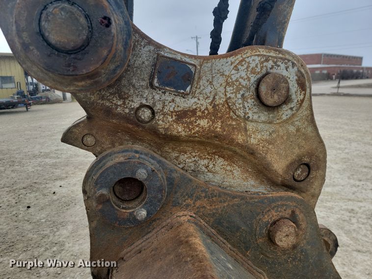 image for item LD9112 2018 John Deere 210G LC excavator