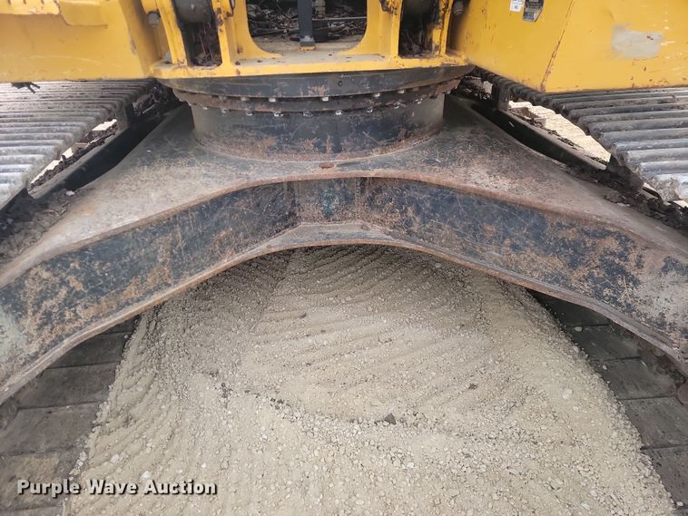 image for item LD9112 2018 John Deere 210G LC excavator