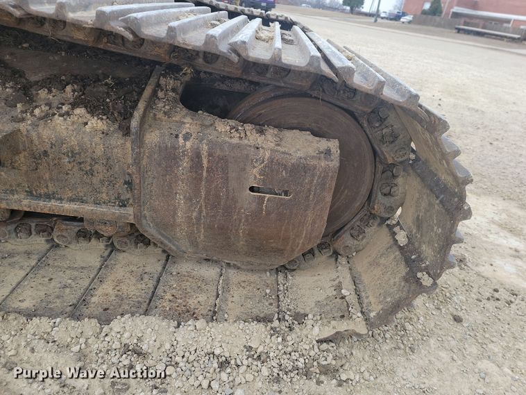 image for item LD9112 2018 John Deere 210G LC excavator