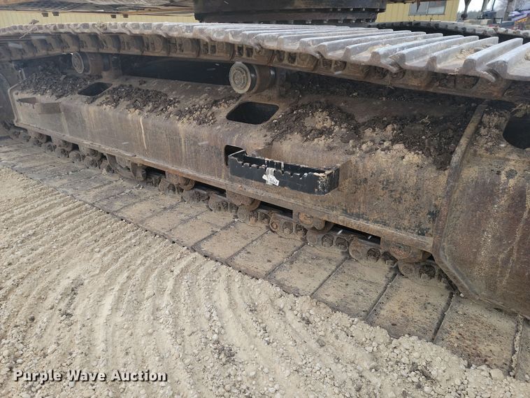 image for item LD9112 2018 John Deere 210G LC excavator