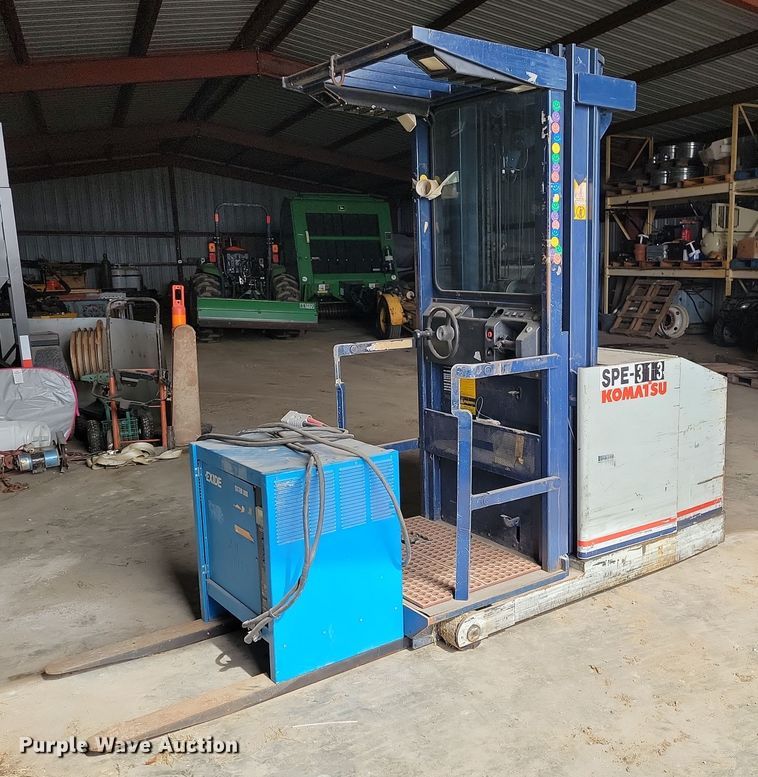 image for item LD9114 Komatsu MPF15 forklift