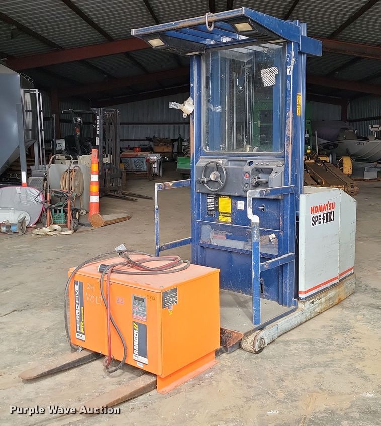 image for item LD9115 Komatsu MPF15 forklift