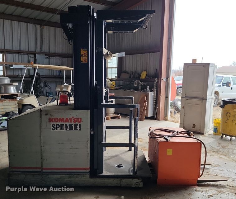 image for item LD9115 Komatsu MPF15 forklift