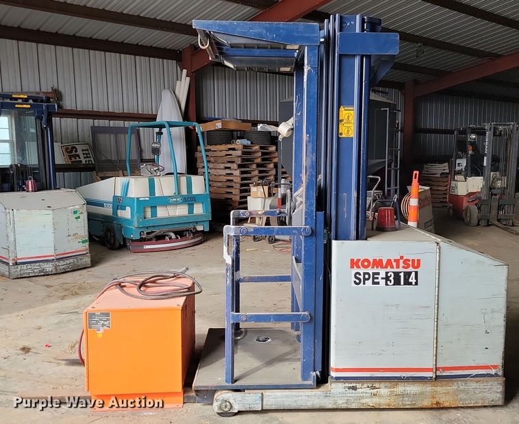 image for item LD9115 Komatsu MPF15 forklift