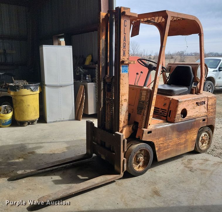 image for item LD9122 Clark C500 forklift