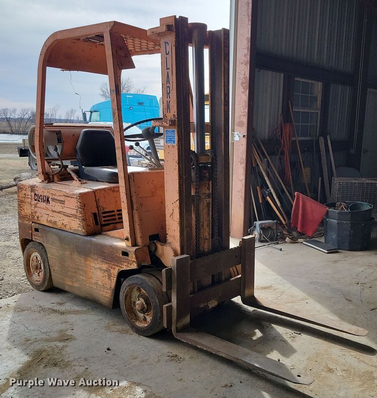 image for item LD9122 Clark C500 forklift