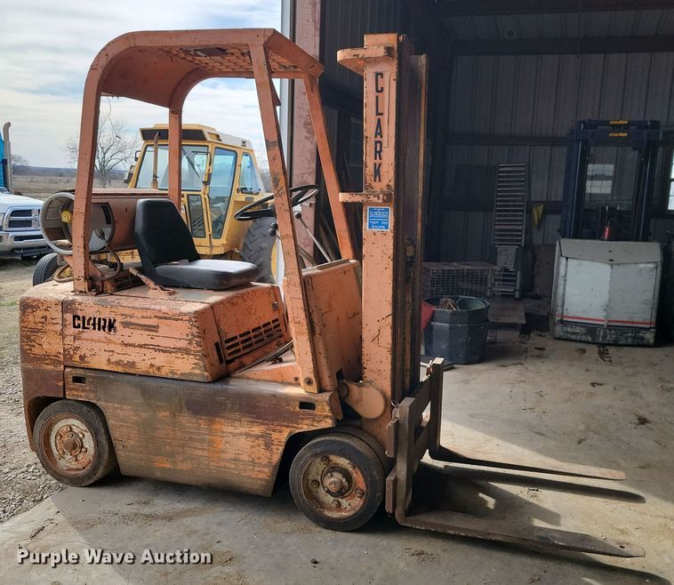image for item LD9122 Clark C500 forklift