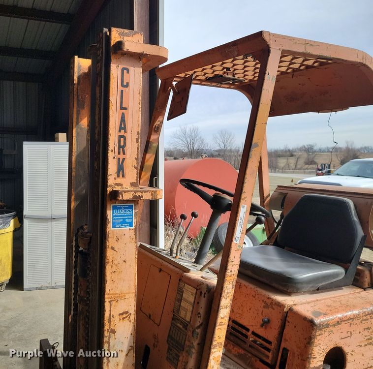 image for item LD9122 Clark C500 forklift