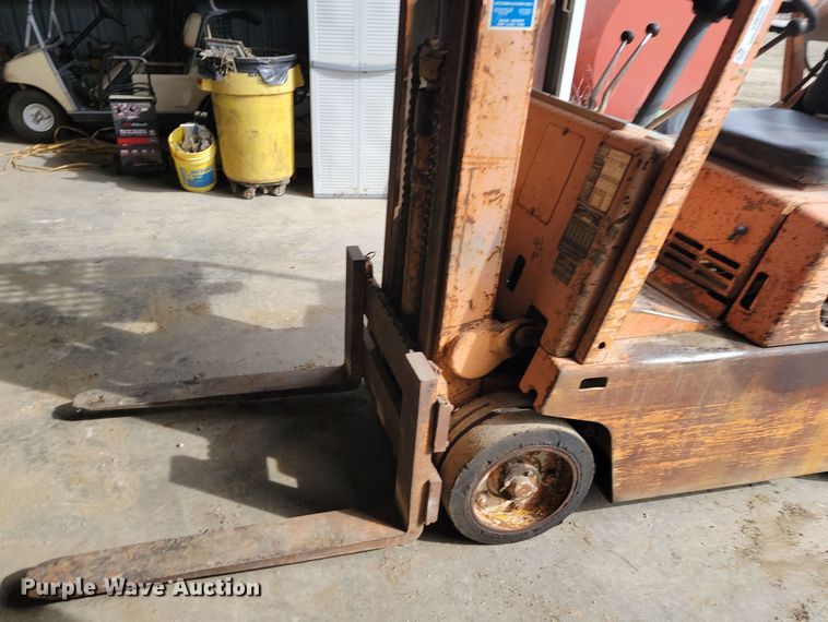image for item LD9122 Clark C500 forklift