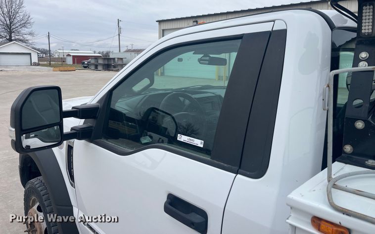 image for item LD9303 2017 Ford F550 Super Duty XL bucket truck