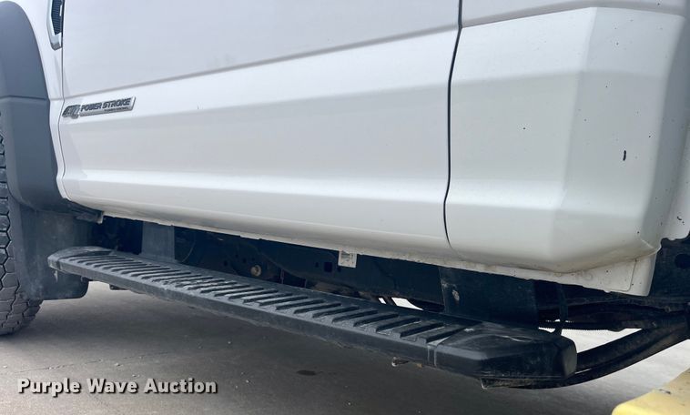 image for item LD9303 2017 Ford F550 Super Duty XL bucket truck