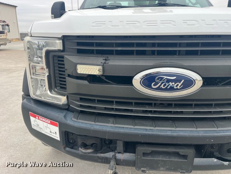 image for item LD9303 2017 Ford F550 Super Duty XL bucket truck