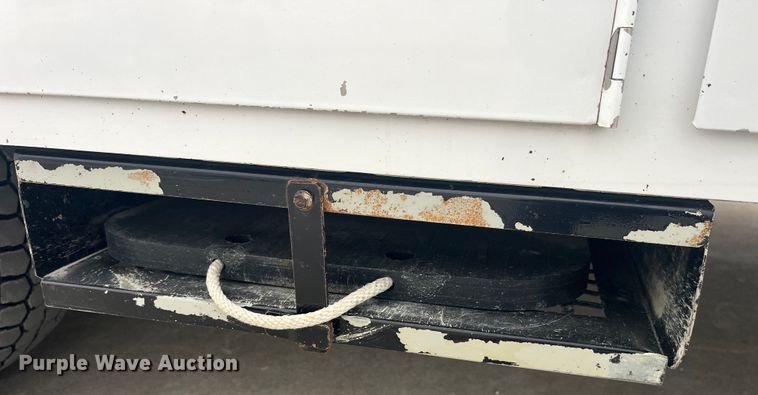 image for item LD9303 2017 Ford F550 Super Duty XL bucket truck